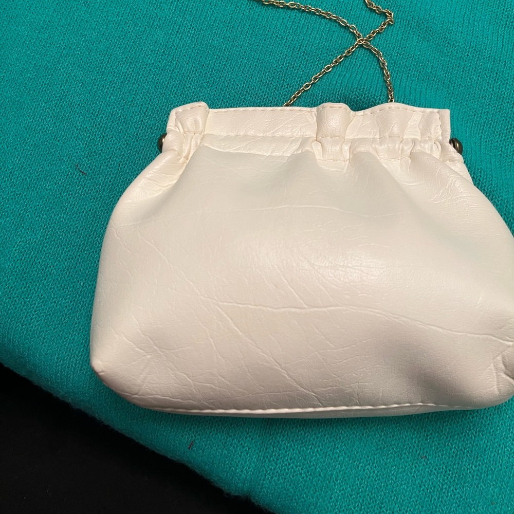 Vintage 80s Purse- White